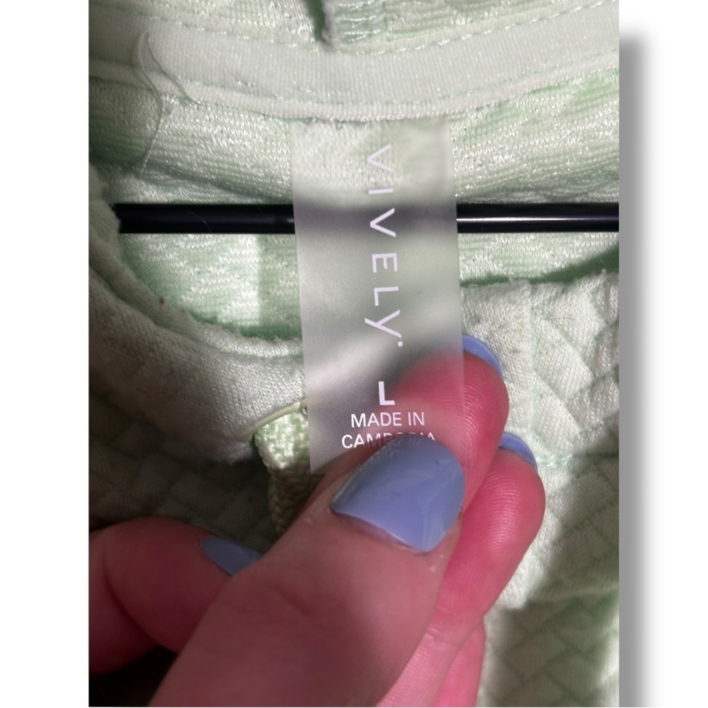 Lively Mint Green Quilted Long Sleeve Lightweight Front Pocket Hooded Sweatshirt - Picture 8 of 15